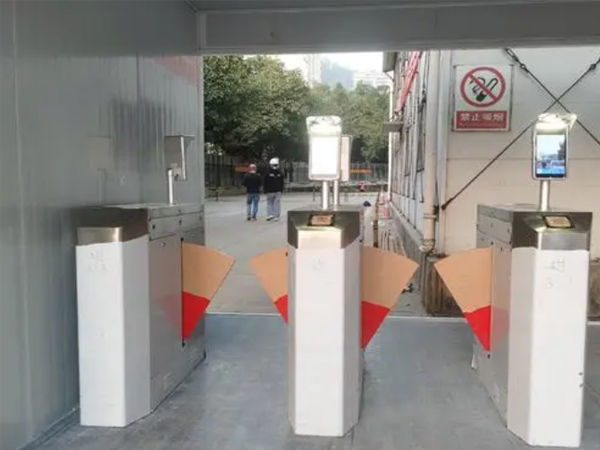 工地人臉識(shí)別翼閘進(jìn)出